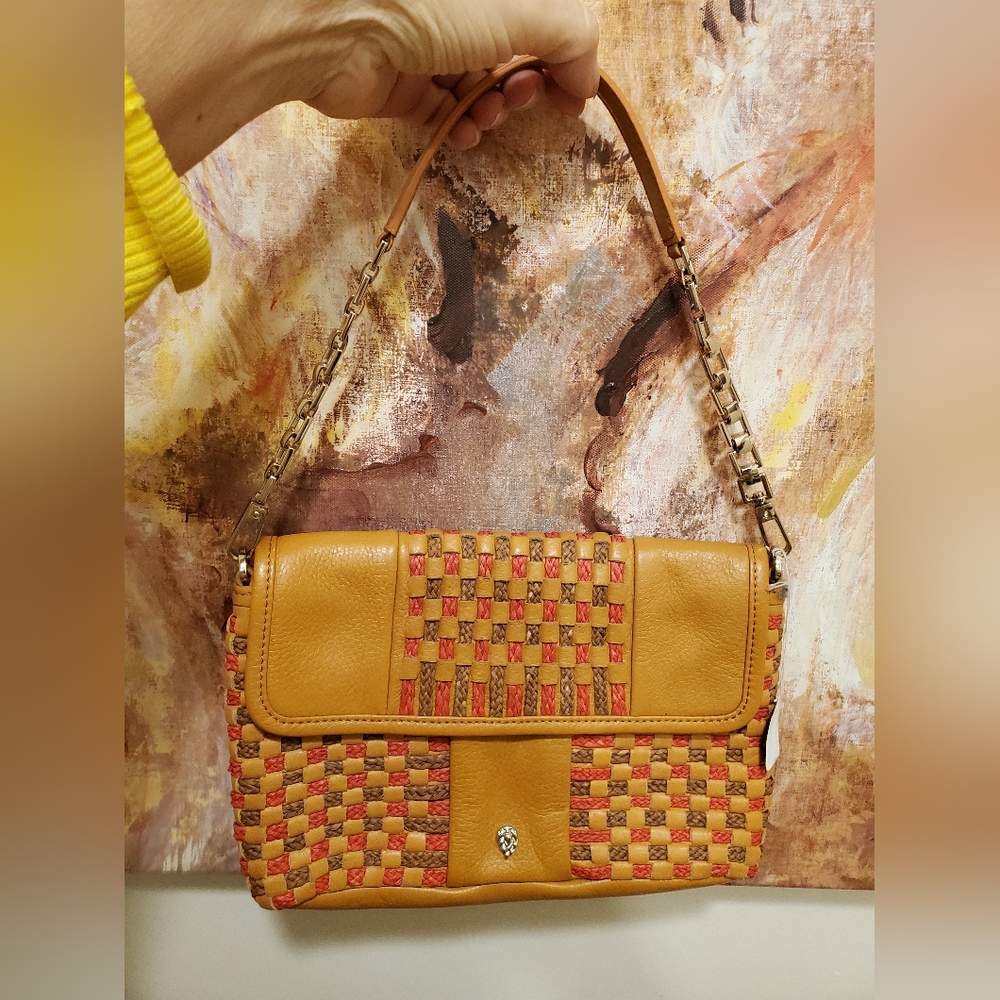 NWT $$750 Helen Kaminski woven leather and raffia handbag with shoulder strap